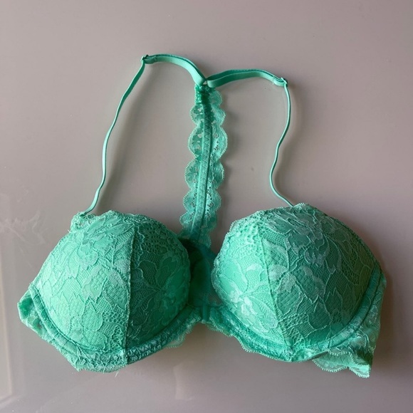 NWOT VS PINK date pushup bra - Picture 1 of 5